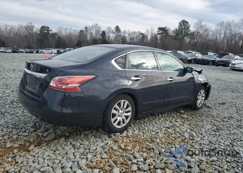 2015 Nissan Altima 2.5 z USA, uszkodzony, nr VIN 1N4AL3AP1FN909018